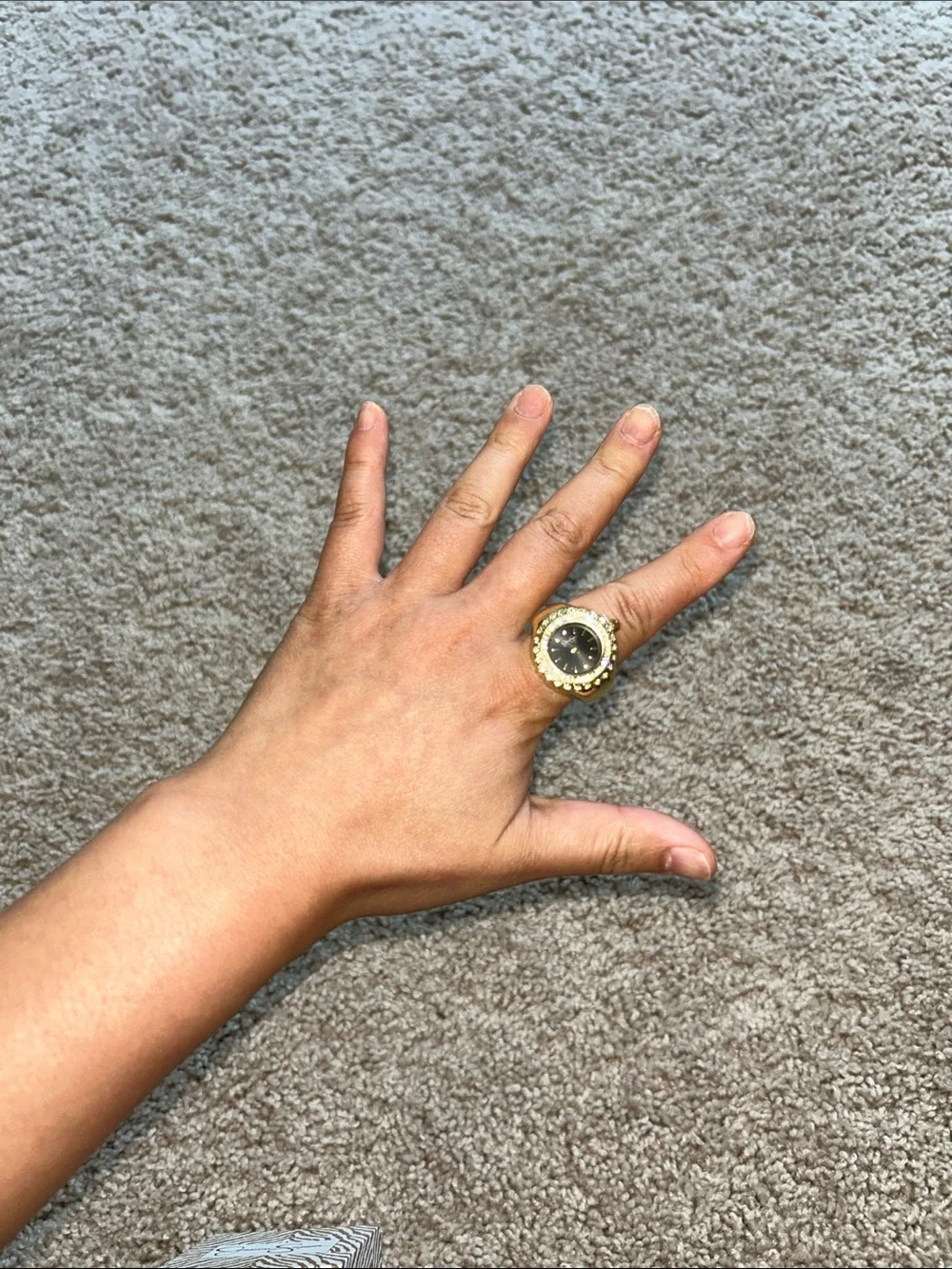 Jessica Simpson stretch ring watch.